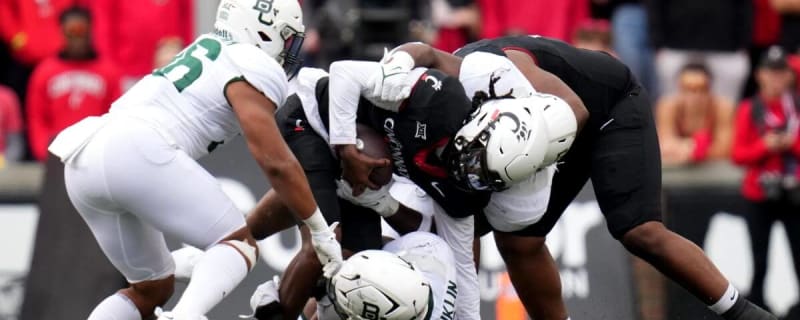 Cincinnati Football: Bearcats unveil brand new all-black uniforms ahead of  inaugural Big 12 campaign