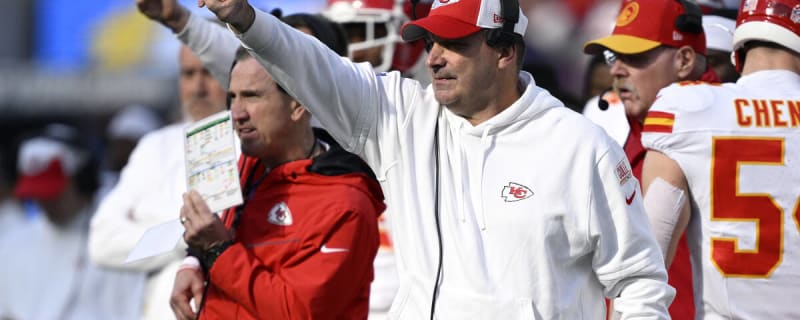Report: Seahawks Eyeing Chiefs Coach For Defensive Coordinator
