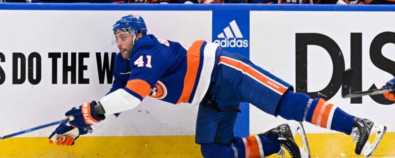 Utah HC signs Robert Bortuzzo to one-year, two-way contract