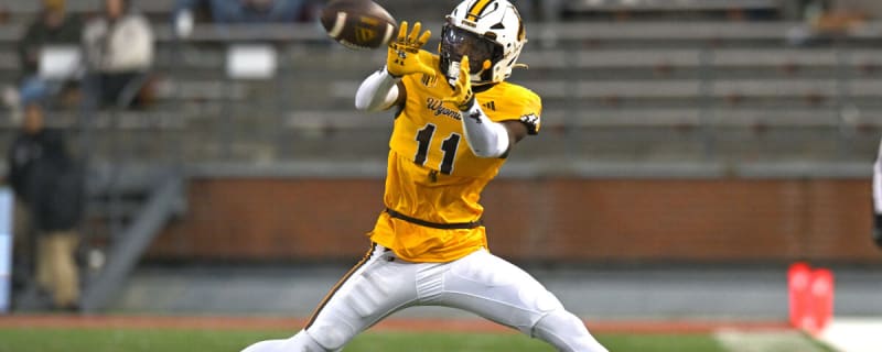 Utah Lands Wyoming WR Transfer Justin Stevenson