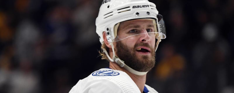 Red Wings sign Austin Watson to one-year, two-way contract extension