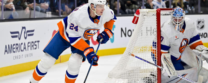 Maple Leafs &#39;Would Love&#39; Trade for Islanders $24.5 Million Defenseman