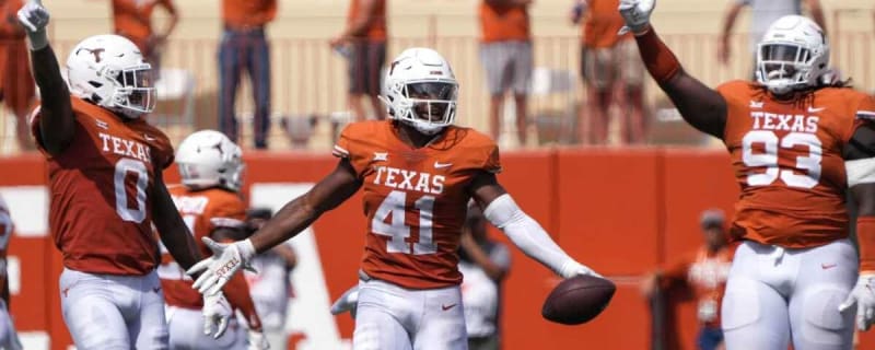 Watch: Texas LB Jaylan Ford Releases Heartfelt Goodbye Video To Longhorns