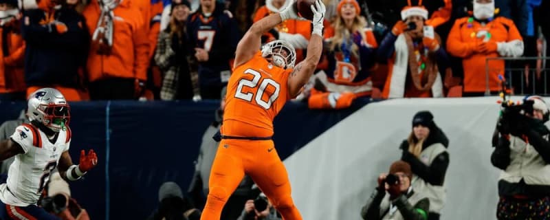 Report: Broncos Re-Sign FB Michael Burton to One-Year Deal