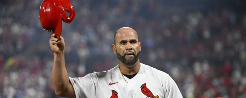 Report: Albert Pujols makes retirement official - Field Level Media -  Professional sports content solutions