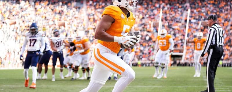 Tennessee Vols&#39; Bru McCoy fulfills a promise to his mother on Senior Day at Neyland Stadium