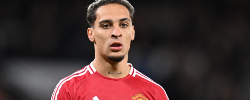 Man United bomb squad member says he was ‘very close’ to doing the unthinkable and signing for Liverpool
