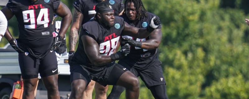 Giants Add Defensive Line Depth to Ailing Unit