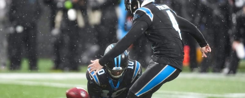 Pineiro Named NFC Special Teams Player of the Week