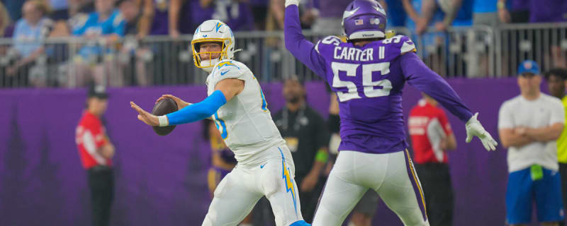 Vikings snap counts vs. Chargers: Debuts for Jaquelin Roy, Andre Carter II