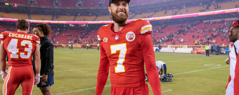 Kansas City Royals hosting Chiefs Night, will Travis Kelce throw first  pitch? - Arrowhead Pride