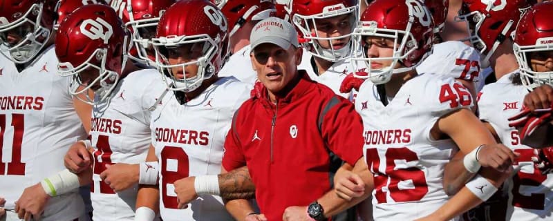 Oklahoma Kicker Enters Transfer Portal After One Season in Norman