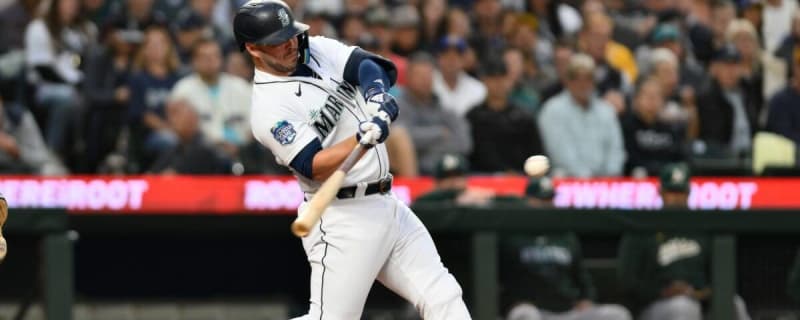 Scary Collision in Tampa Bay Rays and Seattle Mariners Game Between Isaac  Paredes and Ty France - Fastball