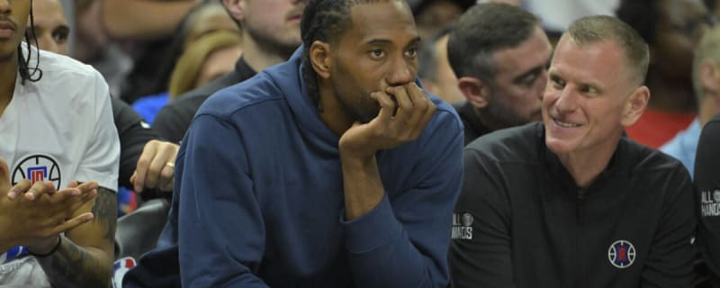 Kawhi Leonard Looks Sad During Clippers&#39; Blowout Loss Against Mavericks