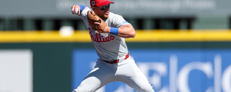 Phillies Reassign Catcher, Infielder to Minor League Camp