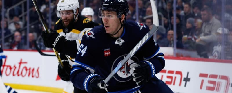 Jets’ Logan Stanley to be out until after holiday break after blocking shot