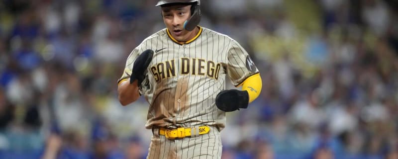 Padres' left fielder Soto scratched late vs. Yankees with back tightness