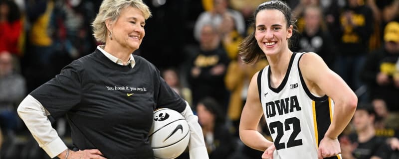 Caitlin Clark&#39;s Iowa Coach Makes Career Move Ahead of March Madness