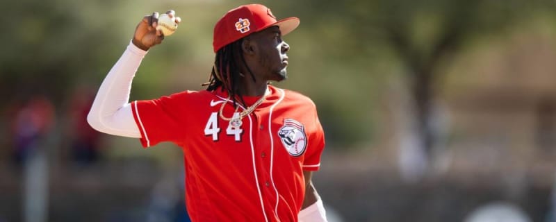 Reds promoting 6'5 SS prospect Elly De La Cruz for debut