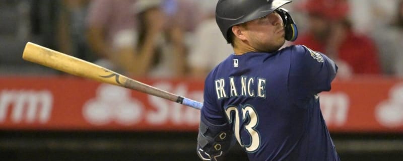Mariners' Ty France hopes to avoid IL after injuring left arm in