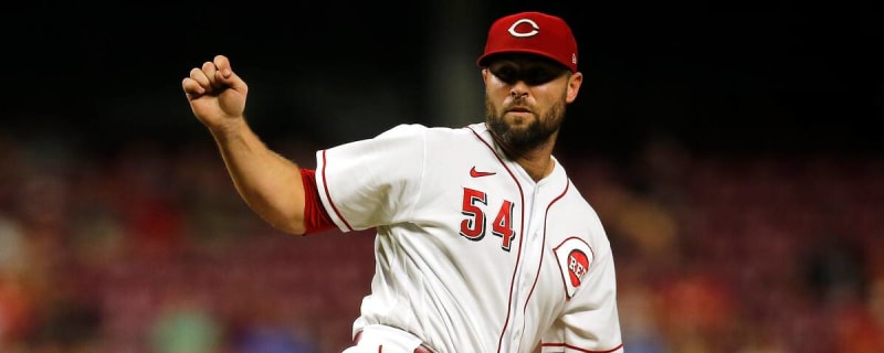 Angels sign two-time World Series champion