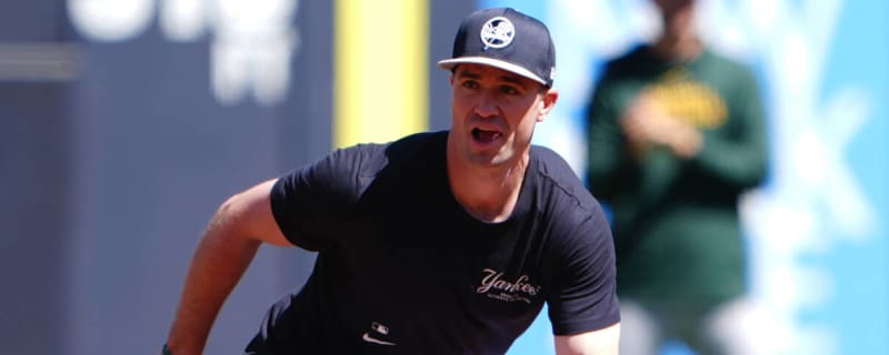 Yankees return veteran infielder after injury to fill third base