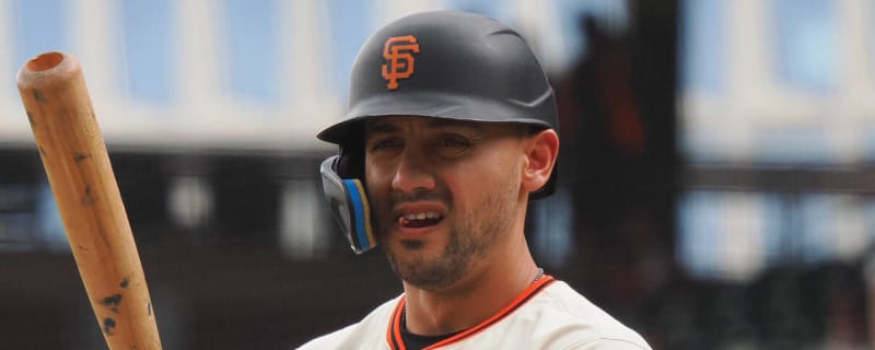 Giants place key outfielder on injured list