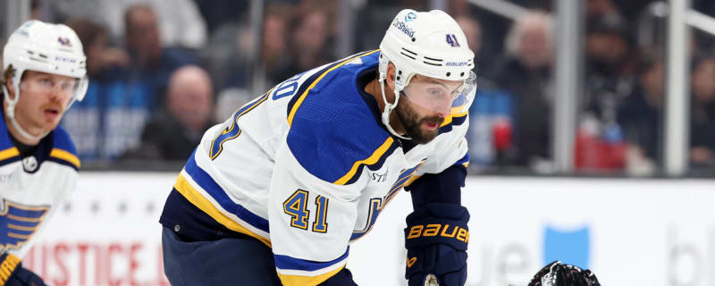 Islanders acquire Stanley Cup-winning defenseman from Blues