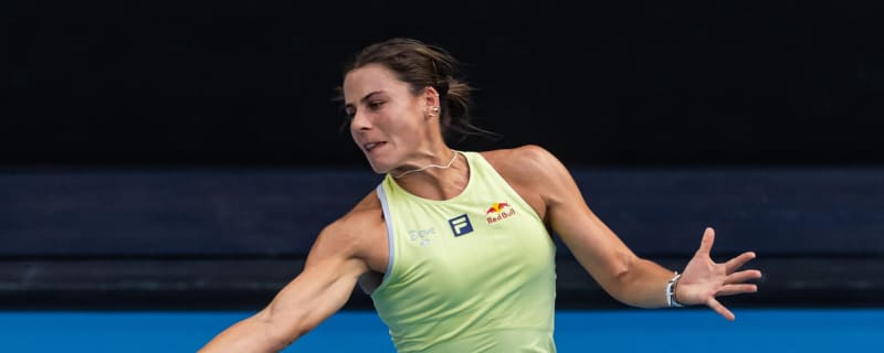 Emma Navarro the victim of bizarre officiating at Australian Open
