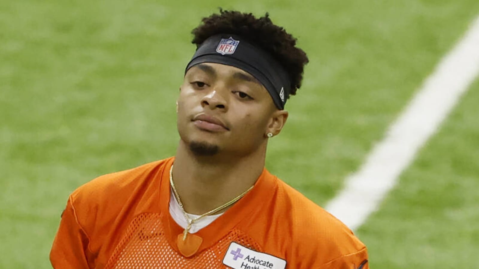 Video of Justin Fields taking batting practice at Wrigley Field goes viral