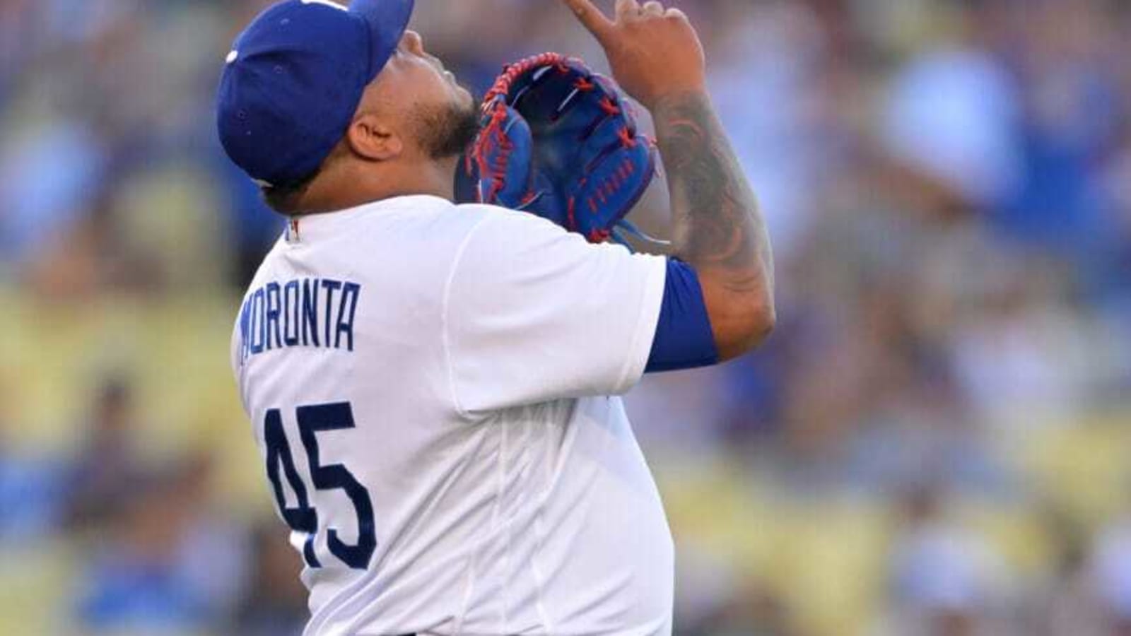 Former Dodgers Pitcher Reyes Moronta Passes Away