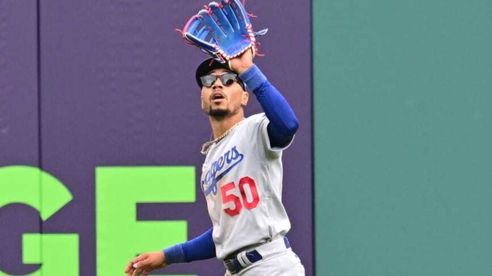 Dodgers Moving Mookie Betts Back To Right Field