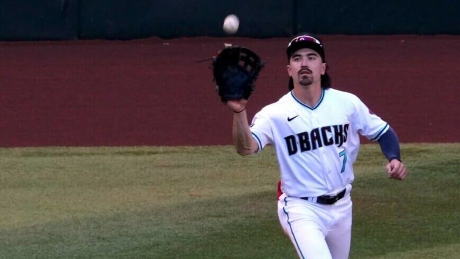 Dave Roberts Impressed By ‘Unbelievable’ Diamondbacks Outfielders