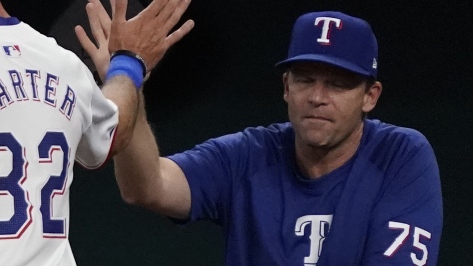 Braves hire two-time World Series champion as hitting coach