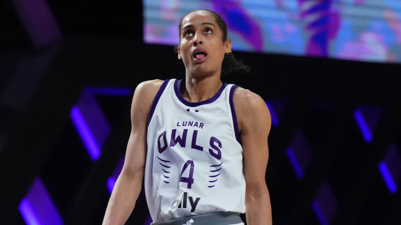 Skylar Diggins-Smith hits game-winner in inaugural Unrivaled game