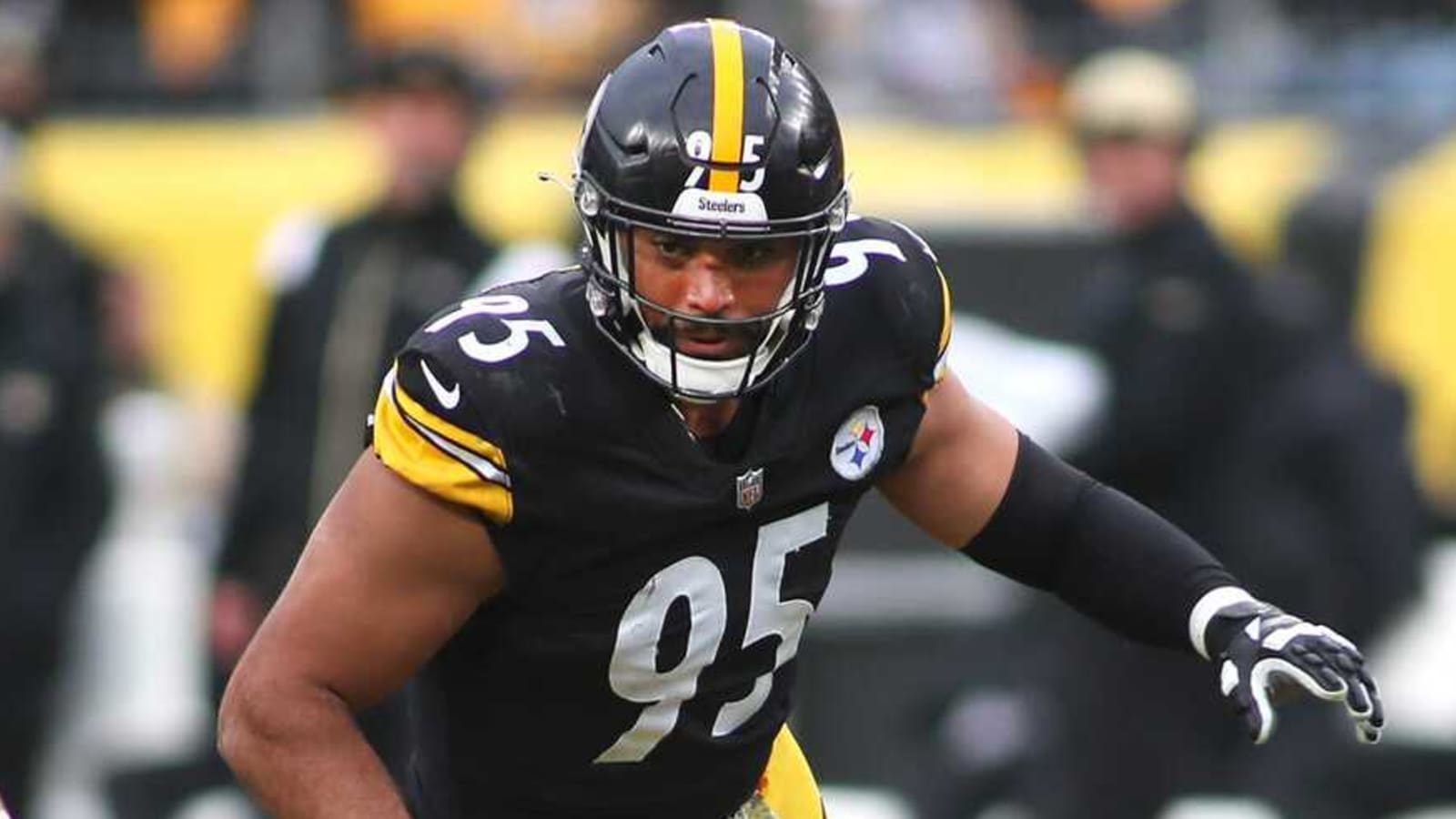 Ravens to reunite with veteran DL