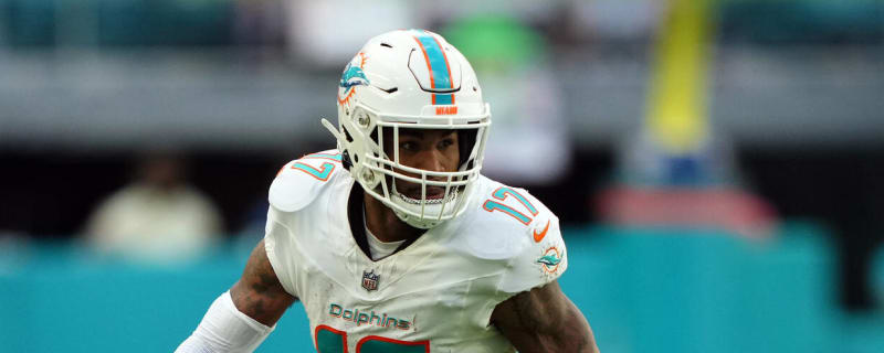 Dolphins sign star player to contract extension