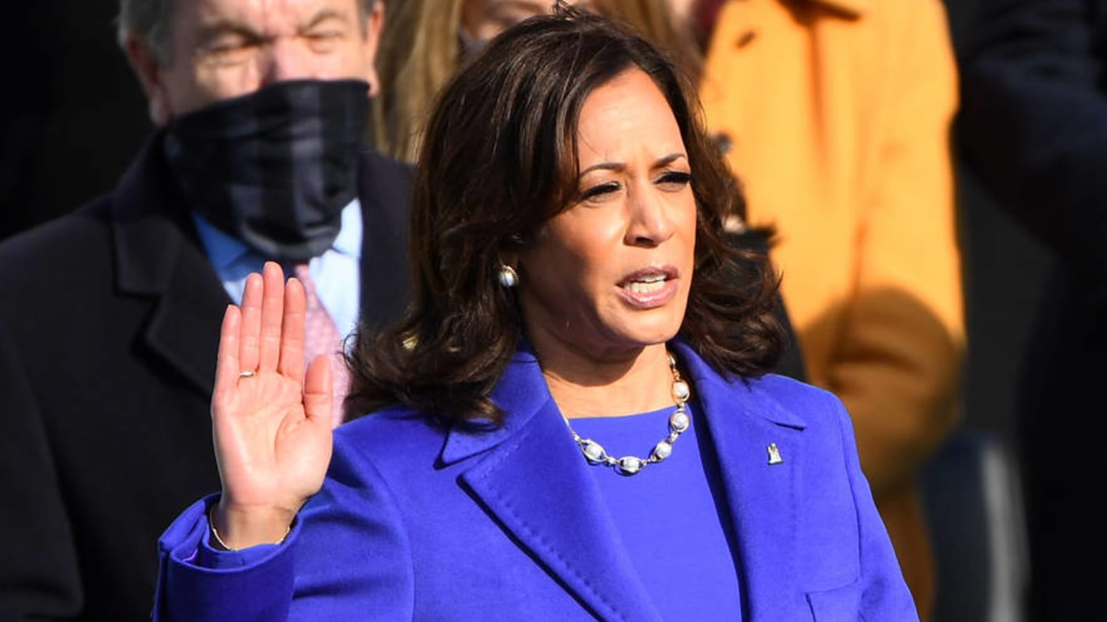 Curry Reacts To Harris’ Inauguration As Vp 