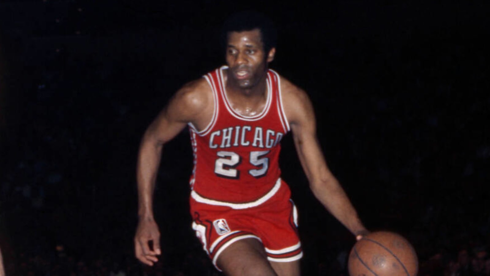 NBA Hall of Famer Chet Walker dies at 84