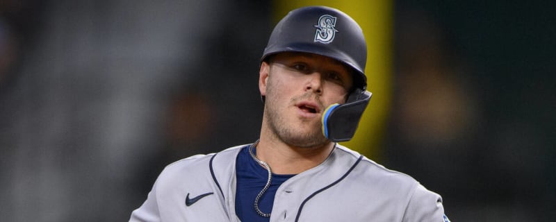 Mariners first baseman Ty France heading to IL with flexor strain