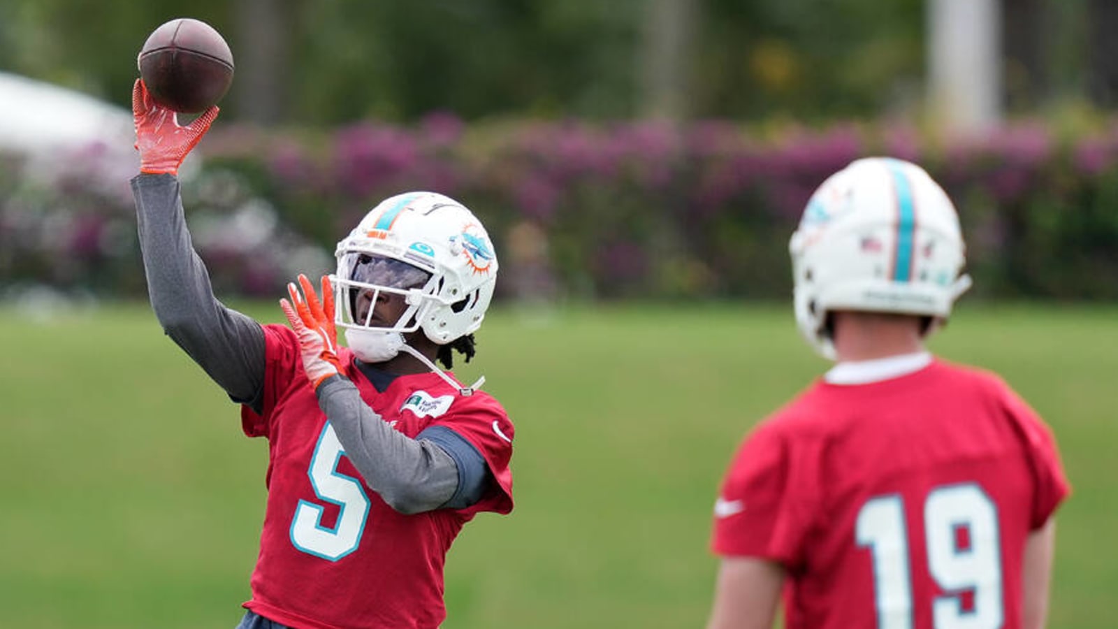 Dolphins preparing Teddy Bridgewater, Skylar Thompson in Week 18