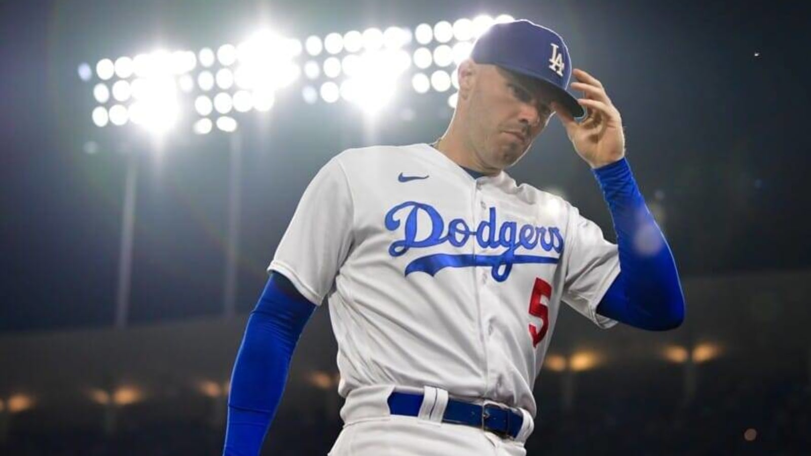  Freddie Freeman Frustrated By Throwing Error Against Giants