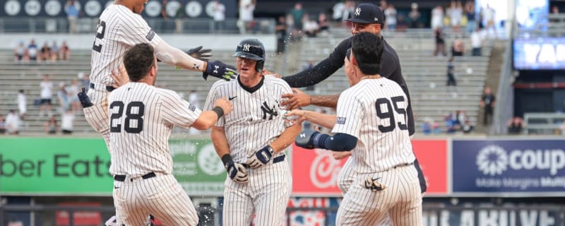 Could Yankees cut bait with $15 million aging utility man?