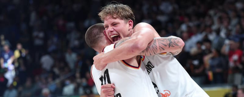 Indiana Pacers center Daniel Theis and Germany take down Tyrese