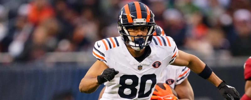 Bears Extend WR Collin Johnson, Sign DB Tarvarius Moore