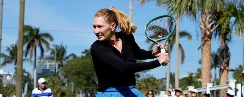 Andrea Petkovic believes Steffi Graf could defeat Serena Williams in her prime using one weapon in her arsenal