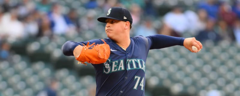 Jhonathan Diaz elects free agency