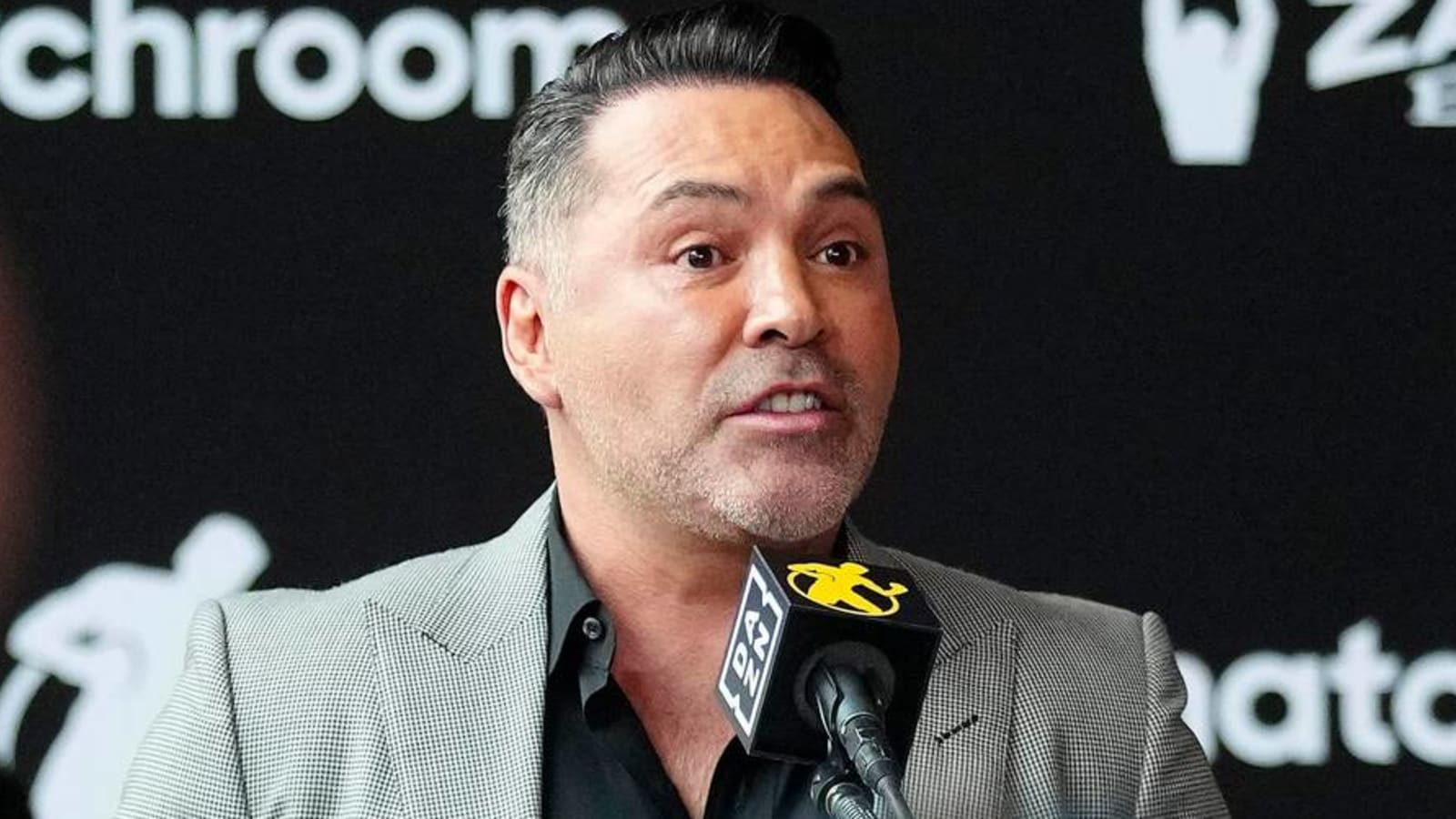 Oscar De La Hoya Throws Verbal Jabs At Canelo vs Munguia Presser