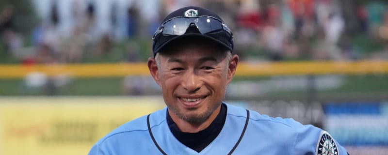 Derek Jeter reacts to shocking Ichiro unanimous HOF snub