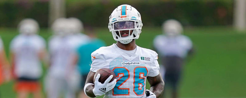 Dolphins longest-tenured RB 'at serious risk' of getting cut?